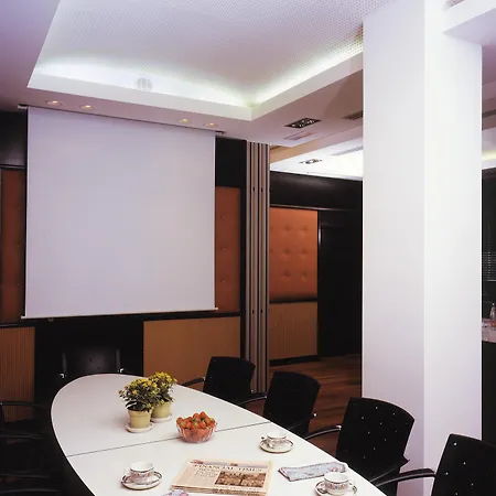 Western Monopole Metropole Otel
